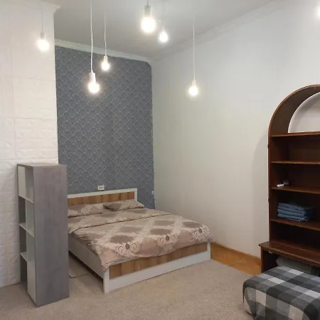 1к антоновича. олімпійська Apartment Kyiv